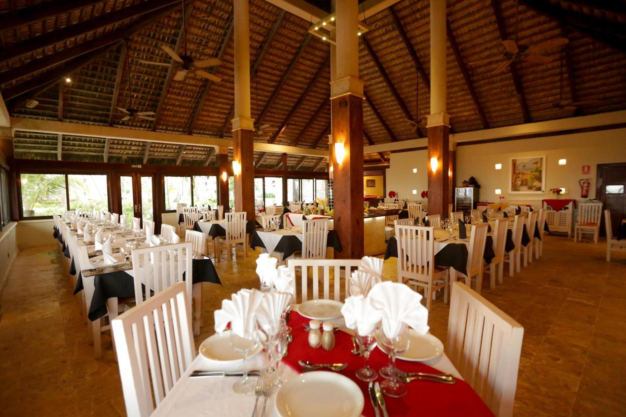 Vista Sol Punta Cana Beach Resort & Spa Exterior photo