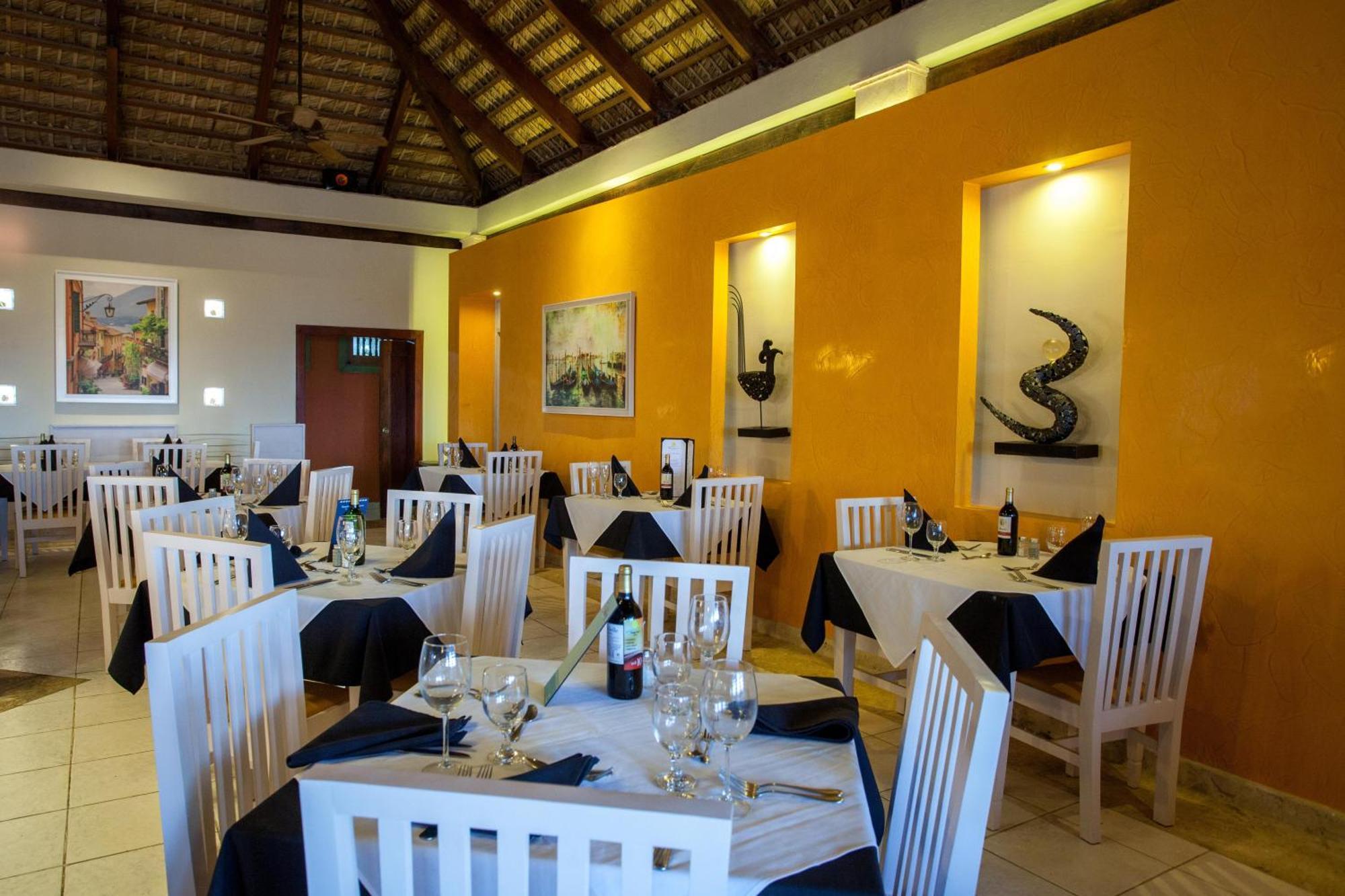 Vista Sol Punta Cana Beach Resort & Spa Exterior photo